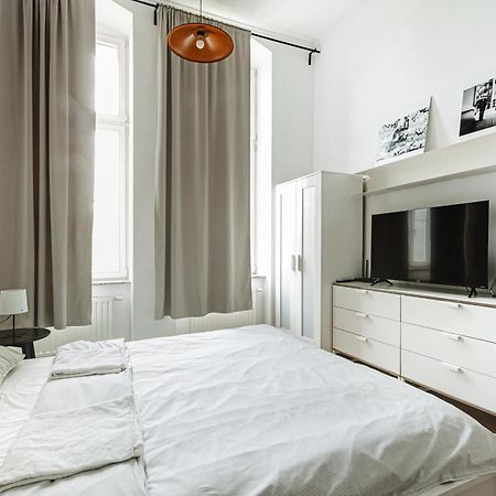 Komfortowy Apartament W Samym Centrum Wroclawiaアパートメント エクステリア 写真
